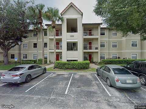 Parkway, KISSIMMEE, FL 34747