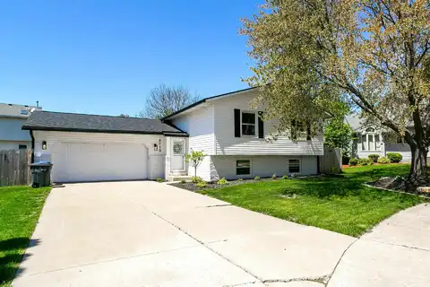 Lockwood, BETTENDORF, IA 52722