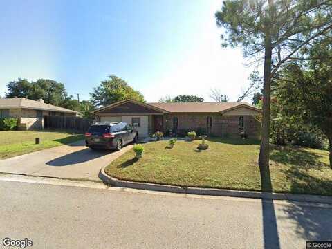 Robindale, FOREST HILL, TX 76140