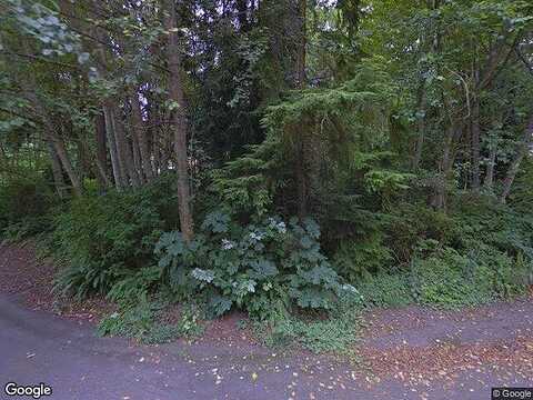 Whitcomb, WOODWAY, WA 98020