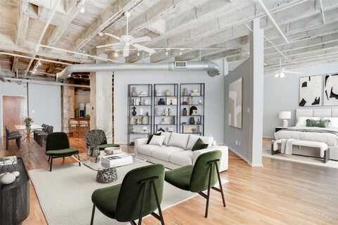 Main, HOUSTON, TX 77002