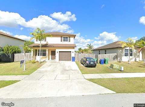 318Th, HOMESTEAD, FL 33030