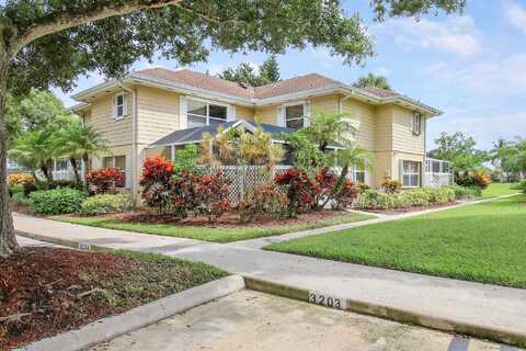 Hayden, BOYNTON BEACH, FL 33436