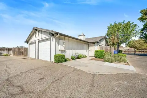 Dakota, FRESNO, CA 93705