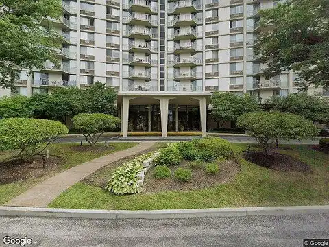 Tower, OAK BROOK, IL 60523