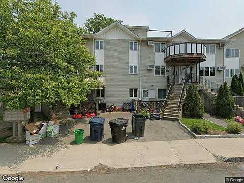 Clinton Ln Apt 1D, SPRING VALLEY, NY 10977