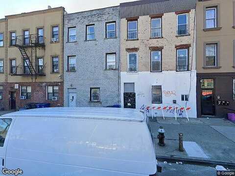 Fulton, BROOKLYN, NY 11233