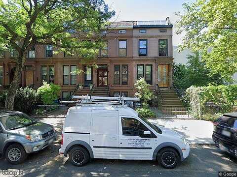 Clifton, BROOKLYN, NY 11216