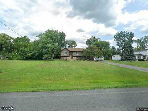 Oak, LOCKPORT, NY 14094