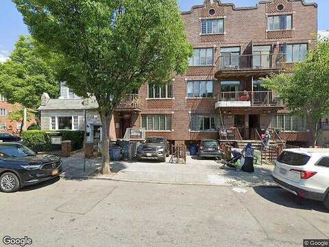 13Th, BROOKLYN, NY 11219