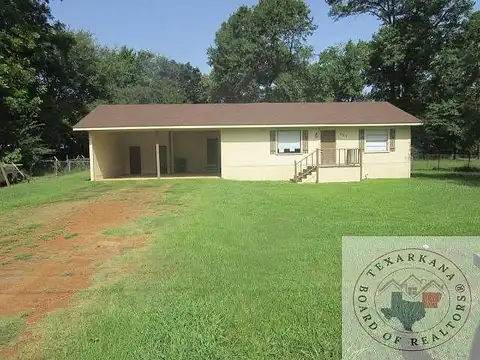 Cecelia, MOUNT PLEASANT, TX 75455