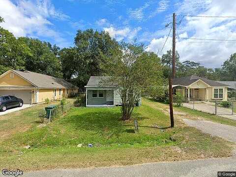 Wilshire Drive, Beaumont, TX 77703