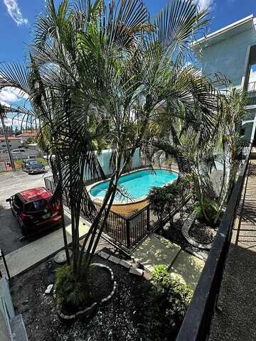 E 35Th St, Hialeah, FL 33013