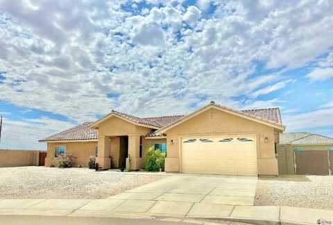 Lora Lee, YUMA, AZ 85365