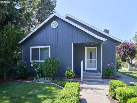 5Th, NEWBERG, OR 97132