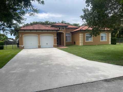 204Th, HOMESTEAD, FL 33030