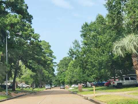 Maurita, SPRING, TX 77373