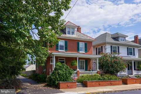 Spruce, LITITZ, PA 17543