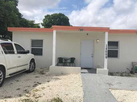 20Th, OPA LOCKA, FL 33054