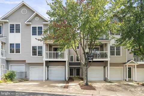 Fair Briar, FAIRFAX, VA 22033