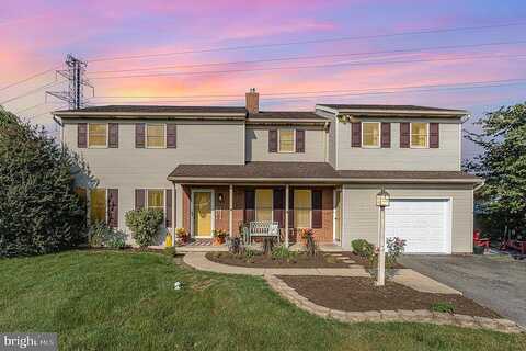 Tracy, WILLOW STREET, PA 17584