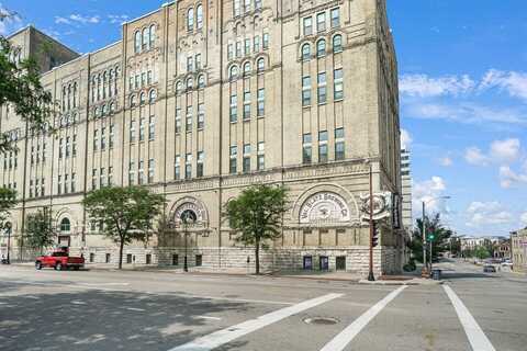 Highland, MILWAUKEE, WI 53202