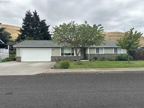 17Th, THE DALLES, OR 97058