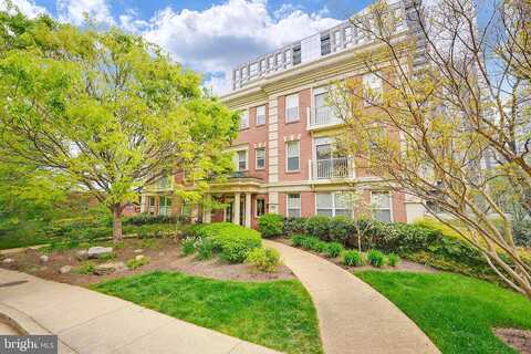 Colonial, ARLINGTON, VA 22209