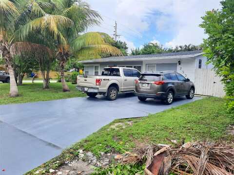 10Th, POMPANO BEACH, FL 33064