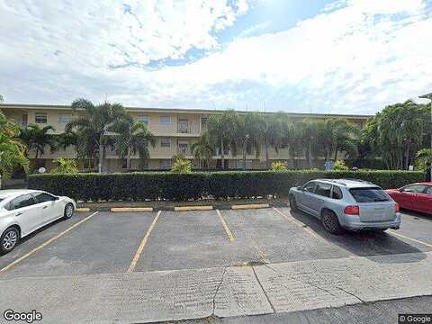 1St, HALLANDALE BEACH, FL 33009