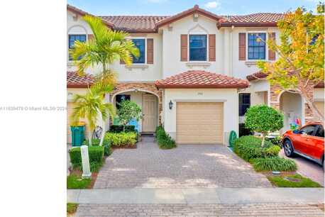 37Th, HOMESTEAD, FL 33033