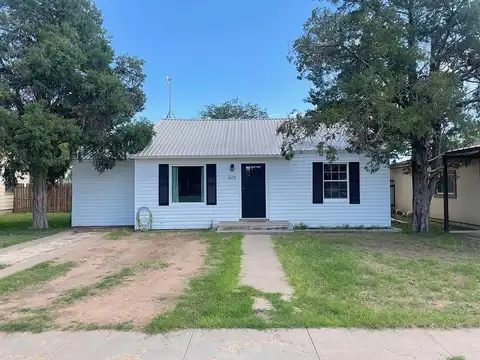 10Th, SEMINOLE, TX 79360