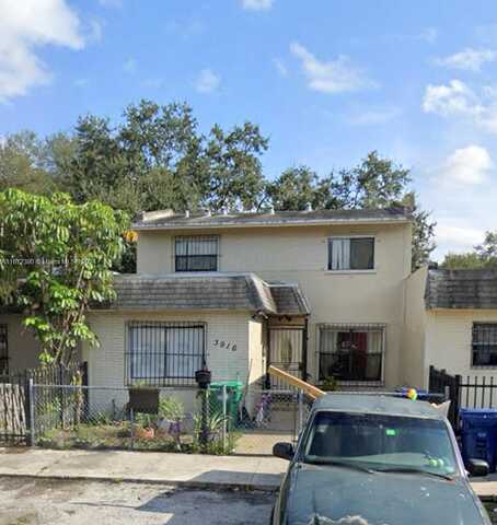 207Th Street, MIAMI GARDENS, FL 33055