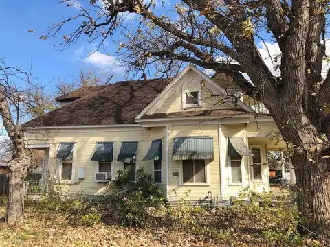 Michalk, THORNDALE, TX 76577