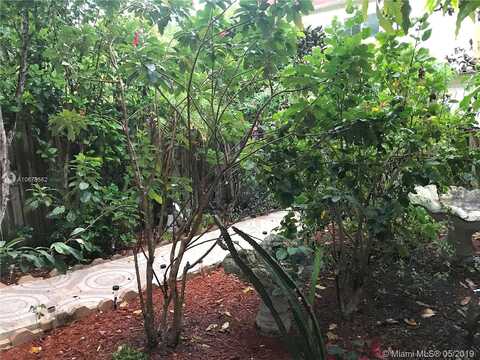 151St, NORTH MIAMI BEACH, FL 33162