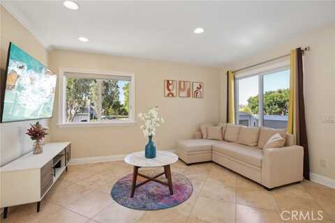 Laurel, ALISO VIEJO, CA 92656