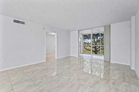 Lucerne Lakes Blvd E, Lake Worth, FL 33467