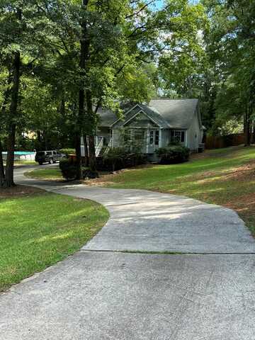 N Cambridge Drive, Milledgeville, GA 31061