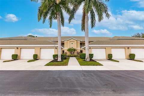 Grand Oak Circle, Bradenton, FL 34203