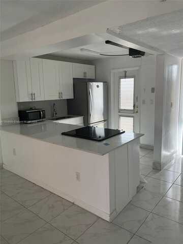 Ne 169Th St, North Miami Beach, FL 33162