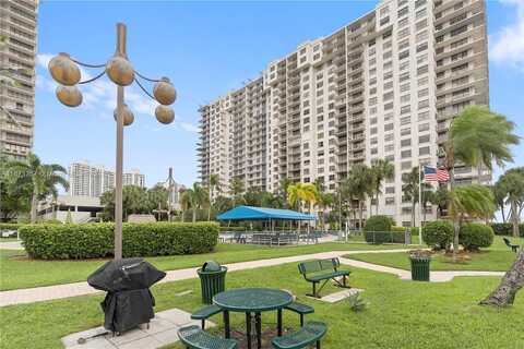 Ne 31St Ct, Aventura, FL 33160