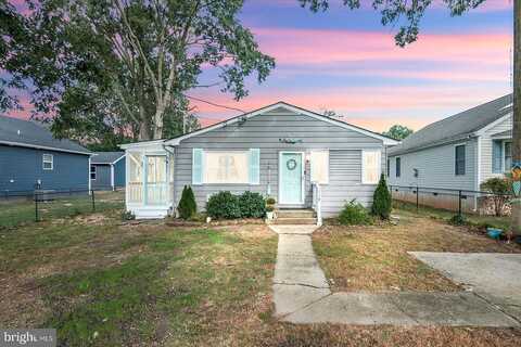 1St St, COLONIAL BEACH, VA 22443