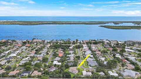 Cruiser Road N, North Palm Beach, FL 33408