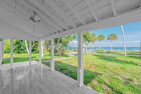 S Indian River Dr, Fort Pierce, FL 34982