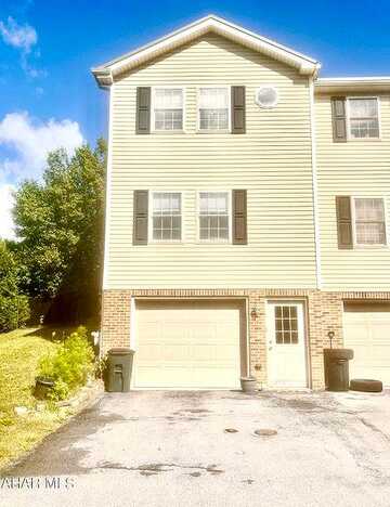 Orchard Drive # 4, Duncansville, PA 16635