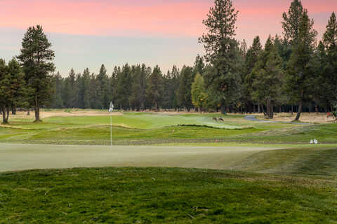 Pole House Lane, Sunriver, OR 97707