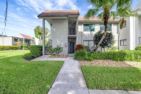 Fairway Park Dr, Boynton Beach, FL 33437