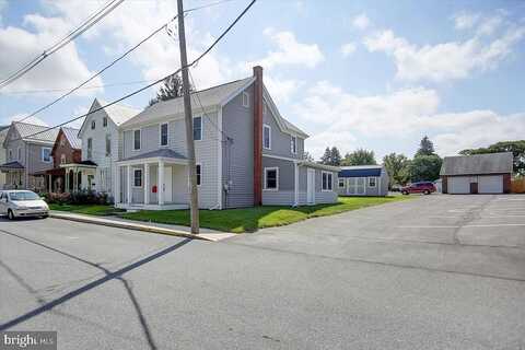 California Street W, Mercersburg, PA 17236