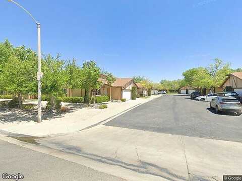 Bobby Jones Dr, Lancaster, CA 93536