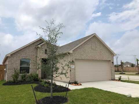 Falling Brook Drive, Baytown, TX 77521